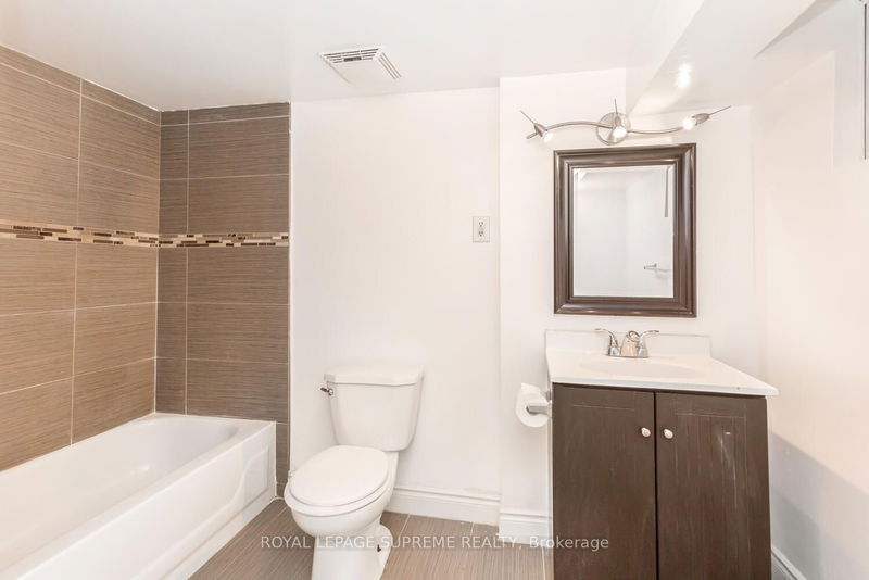 15 Corbett Ave  Toronto, M6N 1V2 | Image 31