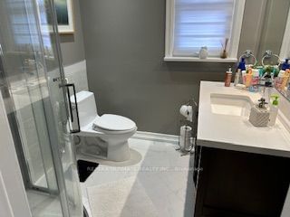 21 Benway Dr  Toronto, M9W 1Z2 | Image 11