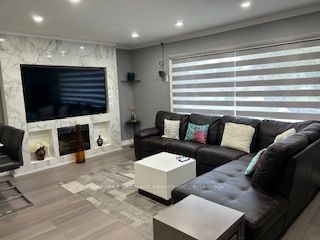 21 Benway Dr  Toronto, M9W 1Z2 | Image 3