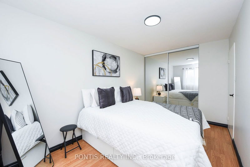  214 - 2001 Bonnymede Dr  Mississauga, L5J 4H8 | Image 8