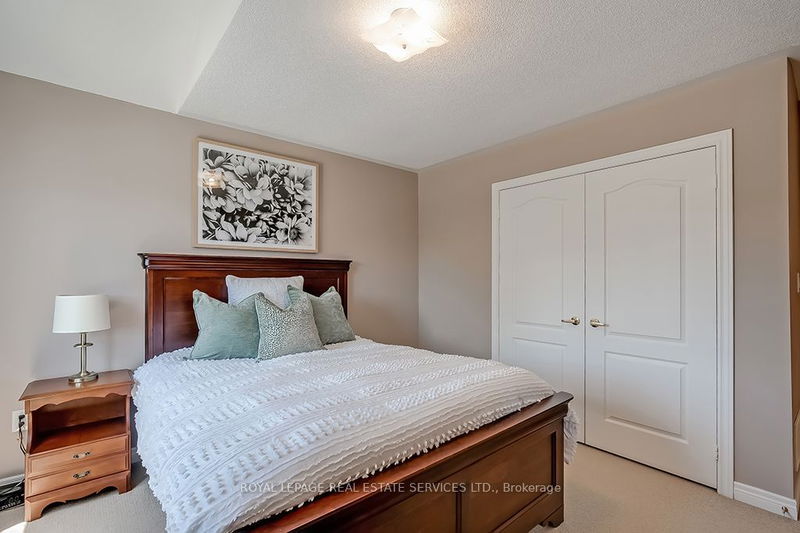 2433 Presquile Dr  Oakville, L6H 0B8 | Image 26