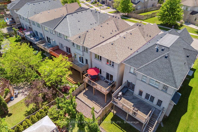 2433 Presquile Dr  Oakville, L6H 0B8 | Image 38