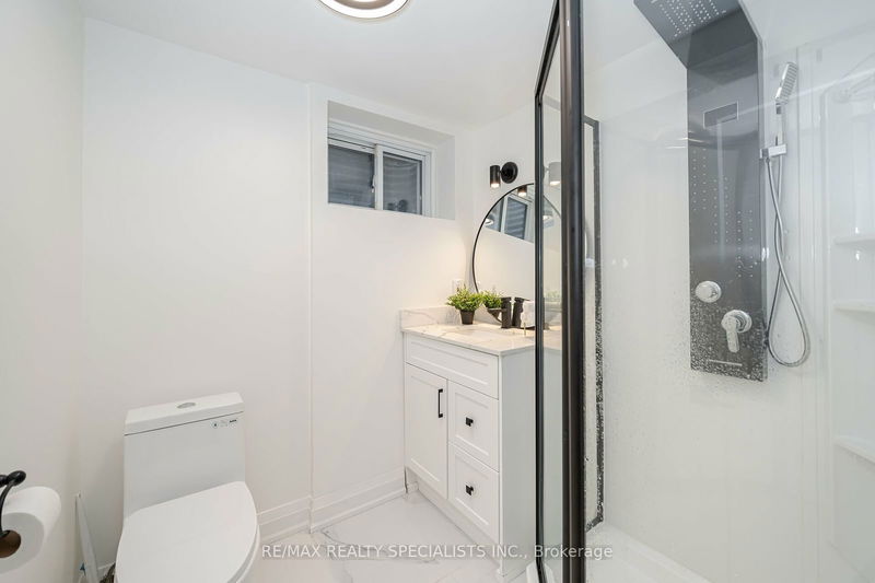 245 Mill Rd  Toronto, M9C 1Y3 | Image 27