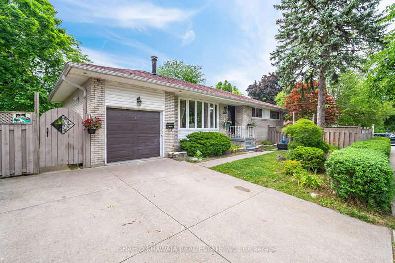 home for sale on 2271 Truscott Drive