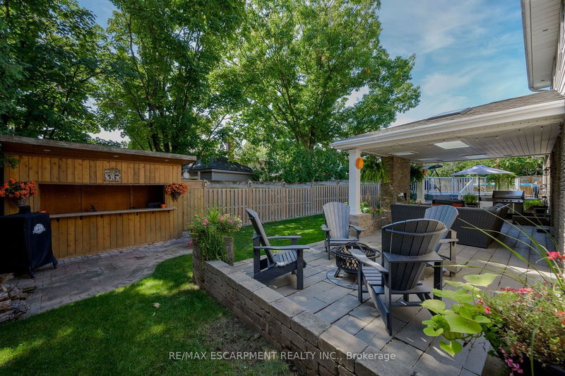 2482 Waterford St  Oakville, L6L 5E6 | Image 30