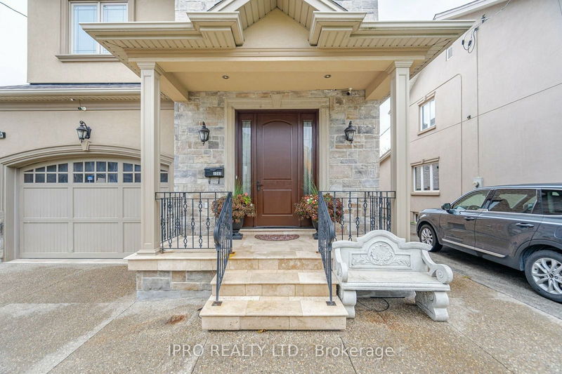 1080 Haig Blvd  Mississauga, L5E 2M5 | Image 3