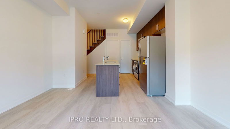 home for lease on 17-3540 Colonial Dr Drive