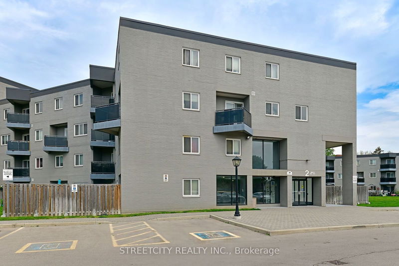  140 - 2001 Bonnymede Dr  Mississauga, L5J 4H8 | Image 1