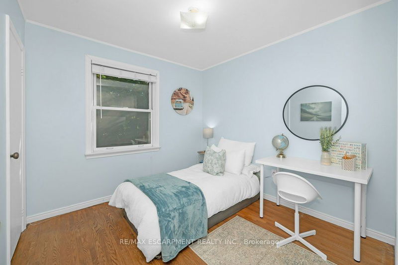 1041 Shepherds Dr  Burlington, L7T 3R4 | Image 16