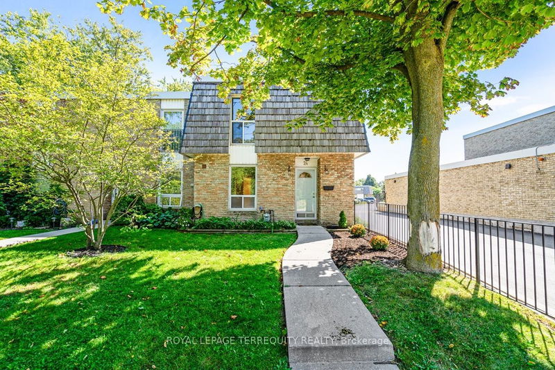 home for sale on 24-67 Old Burnhamthorpe Road