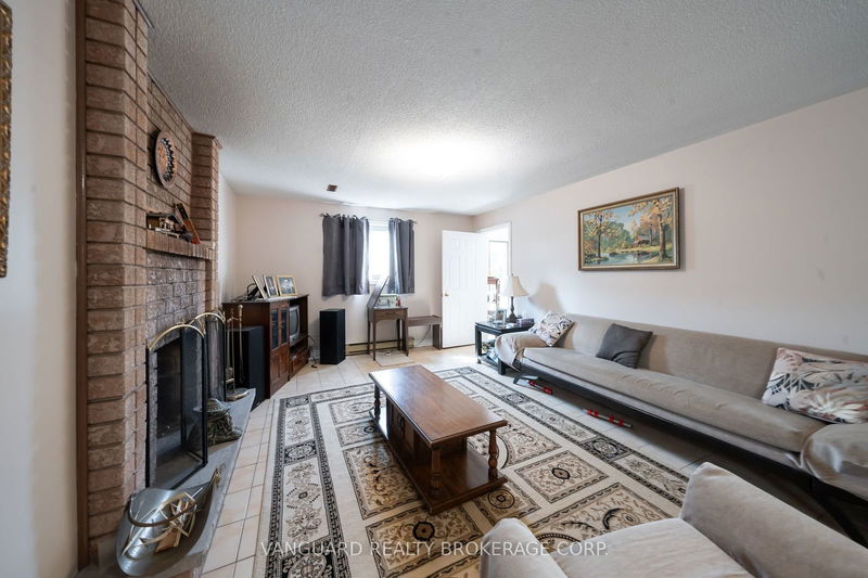 5 Norris Pl  Toronto, M9M 1K6 | Image 36