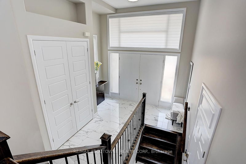 292 Harold Dent Tr  Oakville, L6M 1S1 | Image 2