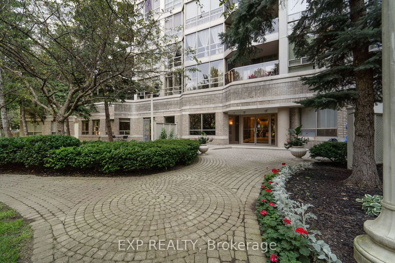  2101 - 45 Kingsbridge Garden Circ  Mississauga, L5R 3K4 | Image 1