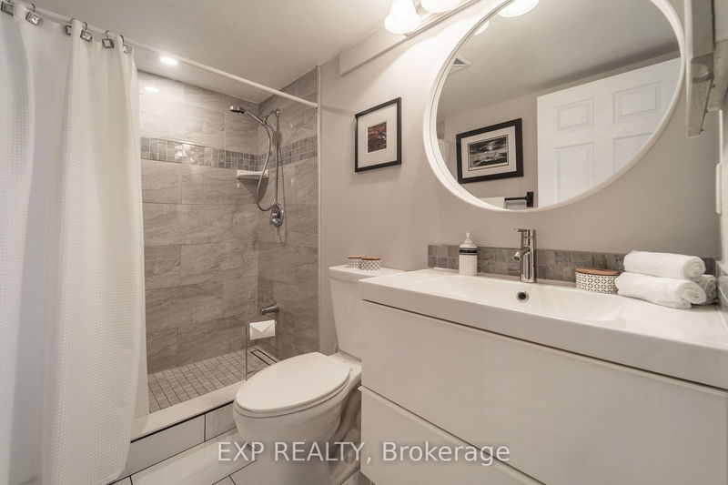  2101 - 45 Kingsbridge Garden Circ  Mississauga, L5R 3K4 | Image 10