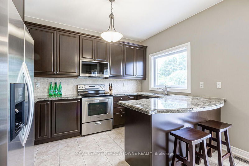 32 Tatra Cres  Brampton, L6Y 0K6 | Image 18