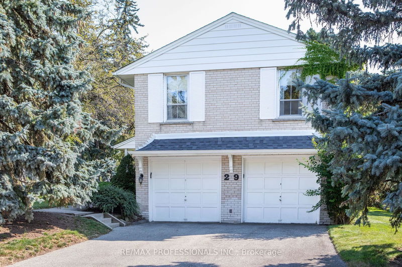 29 Totteridge Rd  Toronto, M9A 1Y9 | Image 32