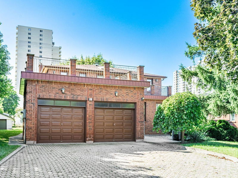 home for sale on 51 Kingsview Boulevard