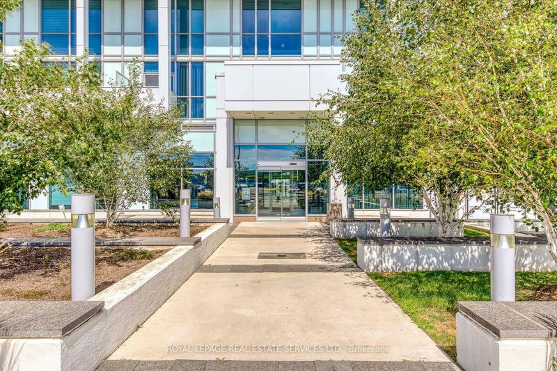  205 - 65 Speers Rd  Oakville, L6K 0J1 | Image 2