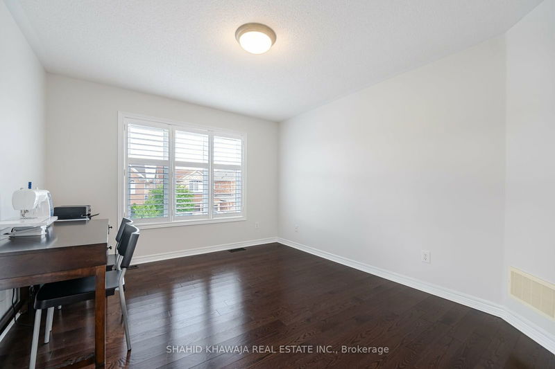 3265 Cabano Cres  Mississauga, L5M 0B9 | Image 20