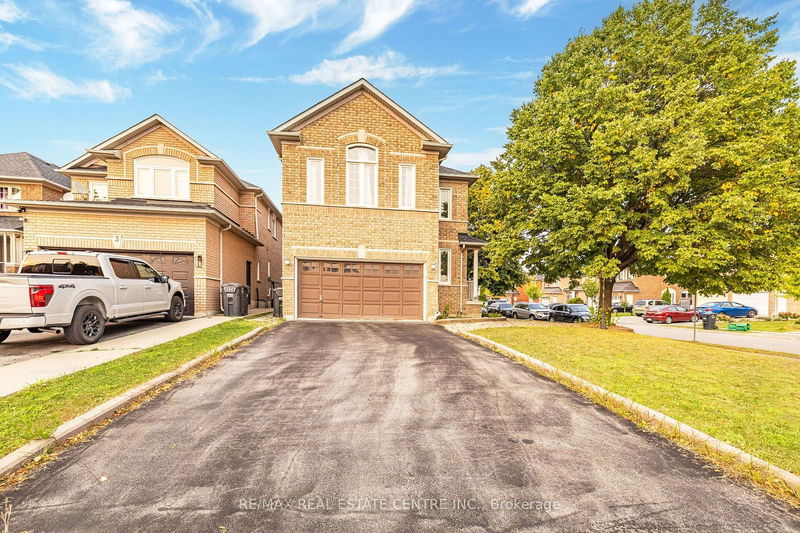 295 Morningmist St  Brampton, L6R 2B9 | Image 1