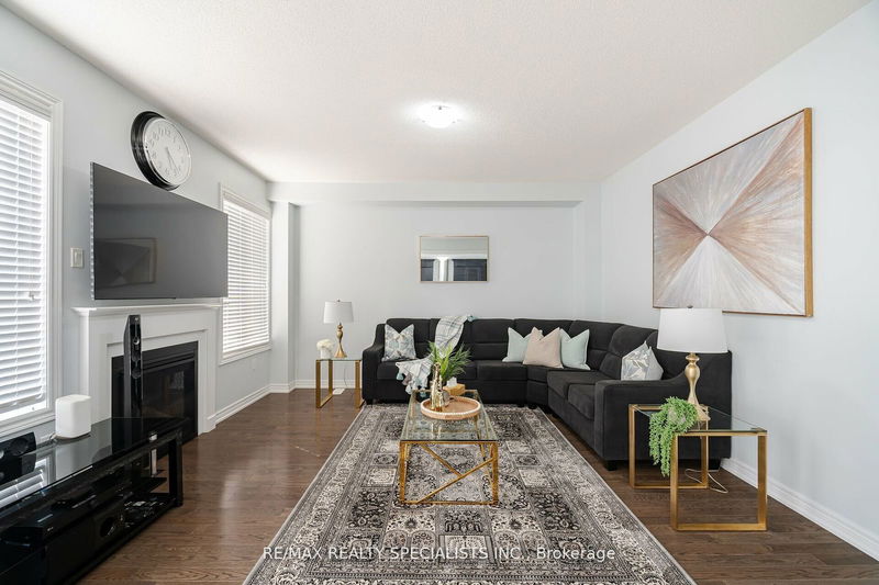 29 Ezra Cres  Brampton, L7A 5A6 | Image 13