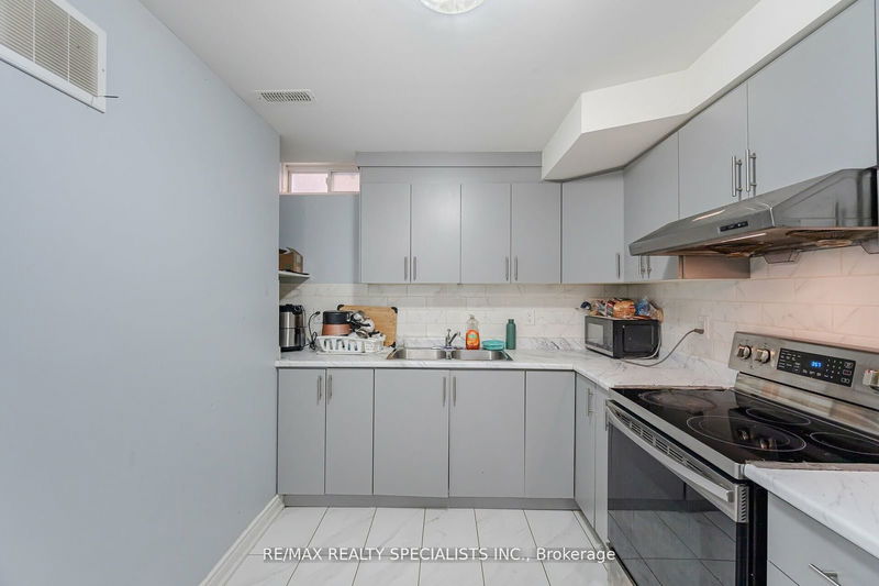 29 Ezra Cres  Brampton, L7A 5A6 | Image 30