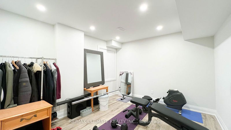 36 Roulette Cres  Brampton, L7A 0C3 | Image 23