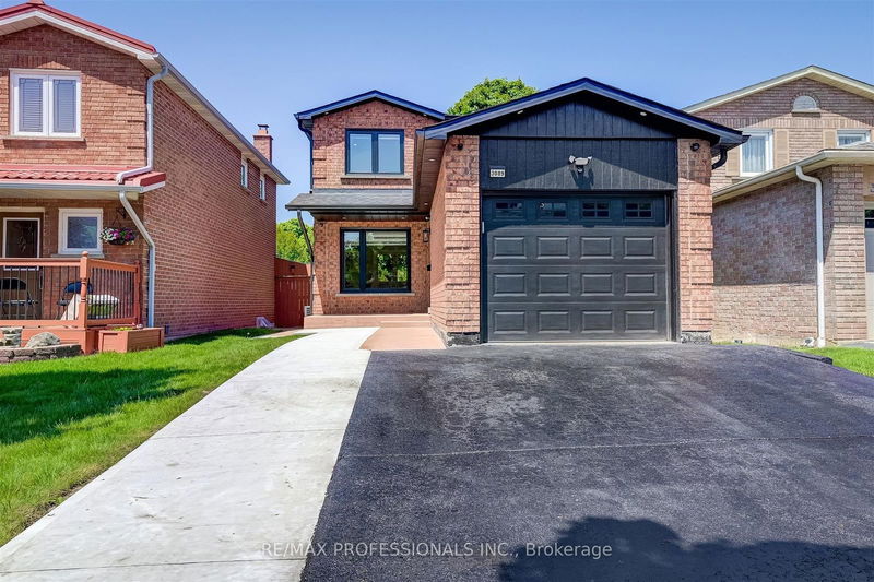 3089 Olympus Mews  Mississauga, L5N 4V8 | Image 3