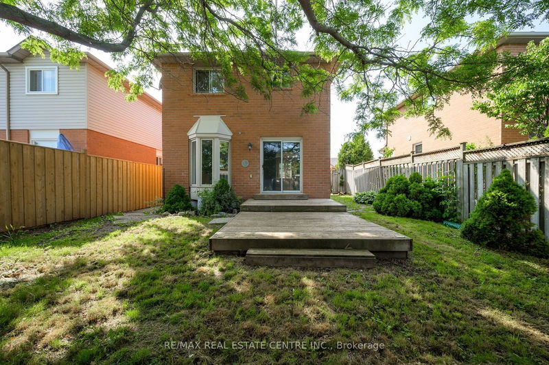 510 Taylor Cres  Burlington, L7L 6G3 | Image 35