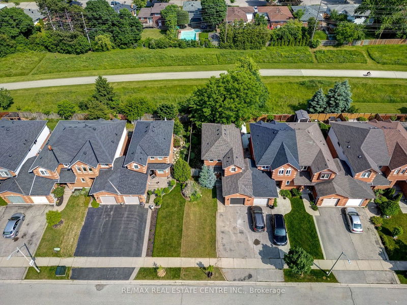 510 Taylor Cres  Burlington, L7L 6G3 | Image 38