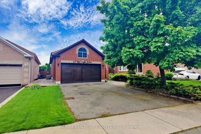 69 Red Maple Dr  Brampton, L6X 4M1 | Image 1