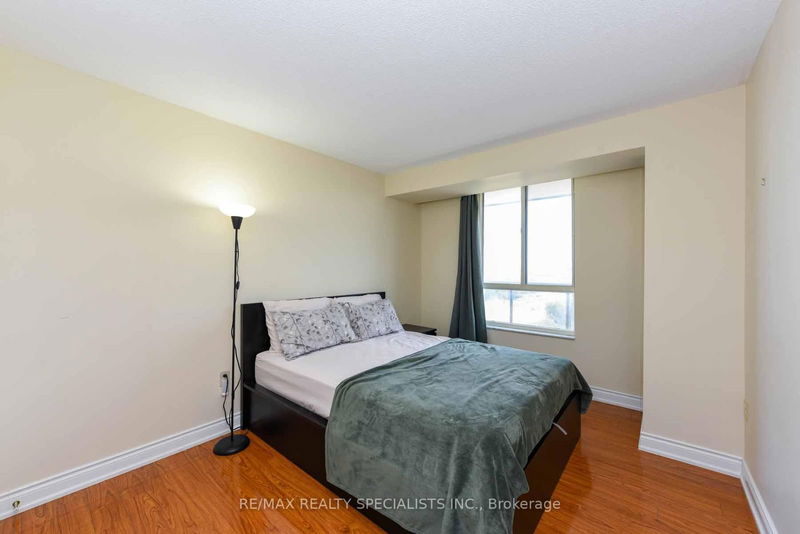  1010 - 20 Cherrytree Dr  Brampton, L6Y 3V1 | Image 3