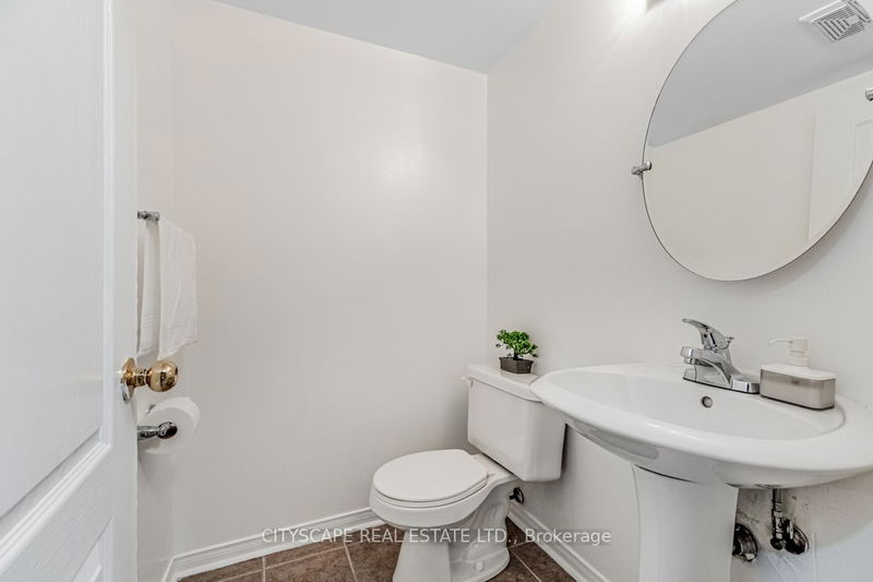  100 - 601 Shoreline Dr  Mississauga, L5B 4K8 | Image 7