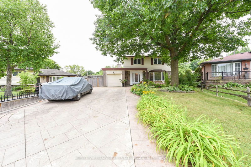 59 Watson Cres  Brampton, L6W 1E5 | Image 4