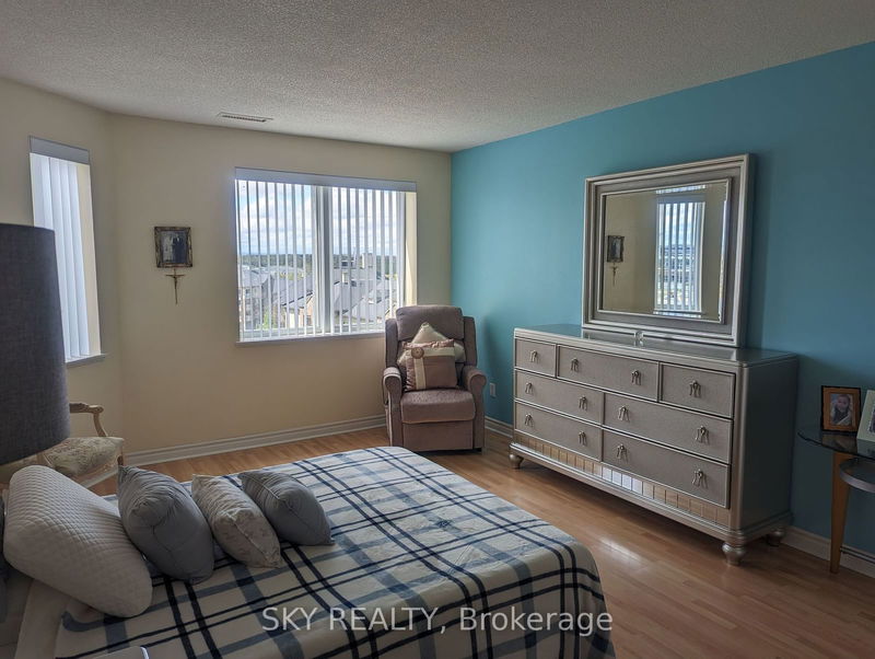  707 - 10 Dayspring Circ  Brampton, L6P 1B9 | Image 16