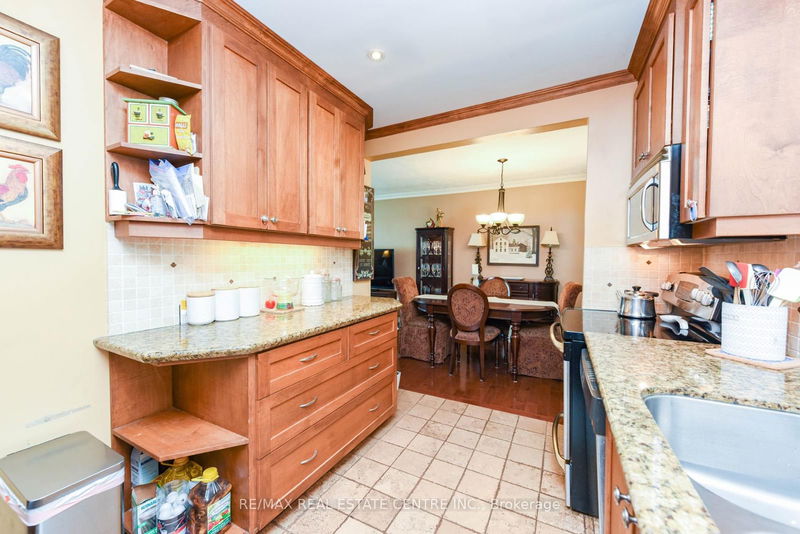 1363 Sheldon Ave  Oakville, L6L 2P9 | Image 18