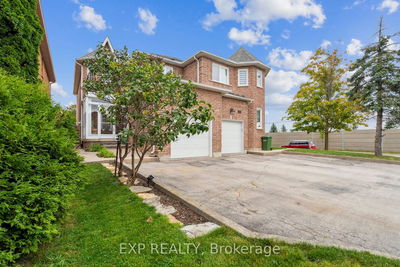 24 Carriage House Rd  Caledon, L7E 2H8 | Image 1