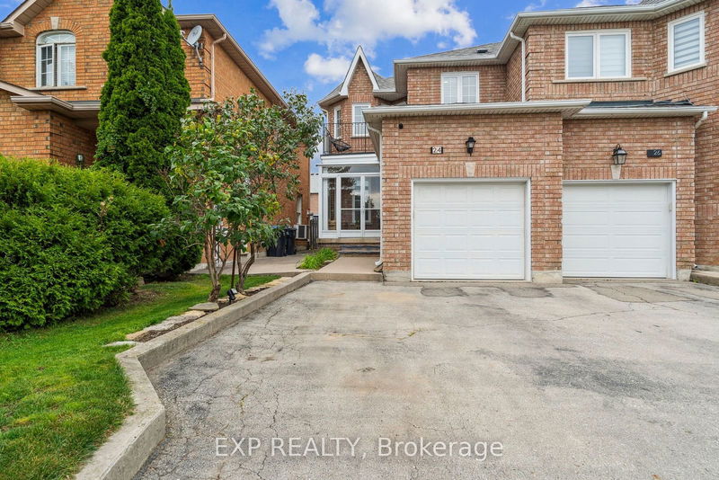 24 Carriage House Rd  Caledon, L7E 2H8 | Image 2