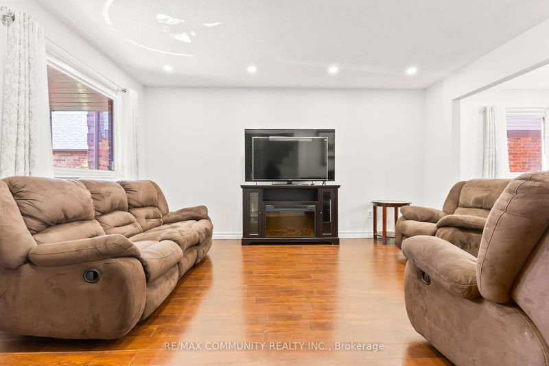 16 Hallen Rd  Brampton, L6Y 2V6 | Image 7