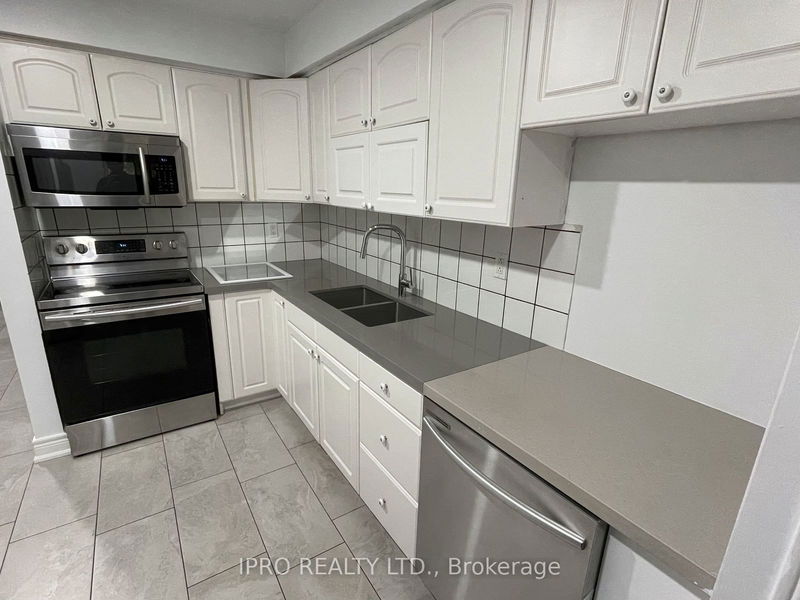  35 - 41 Mississauga Valley Blvd E Mississauga, L5A 3N5 | Image 3