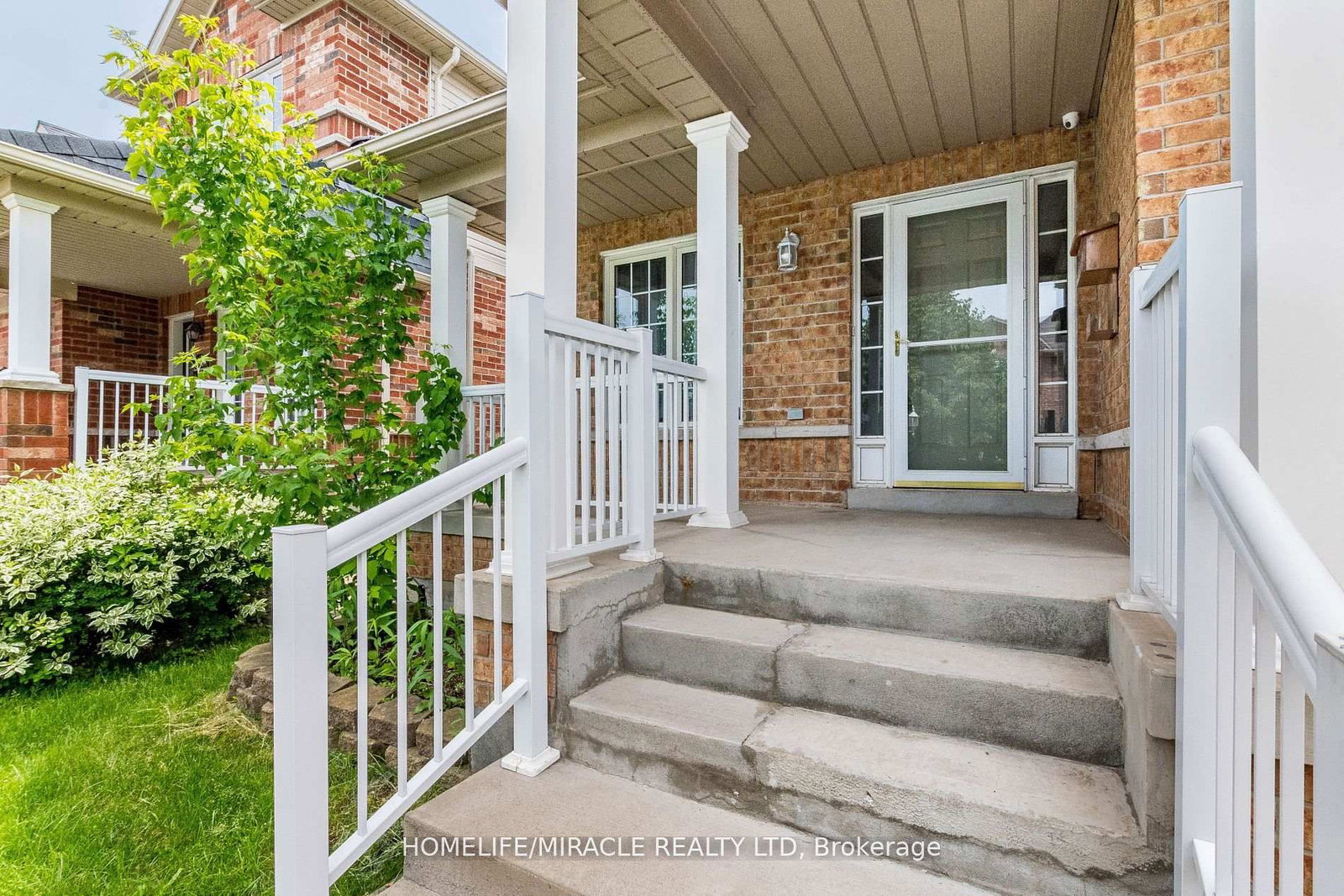 Listing Image 3