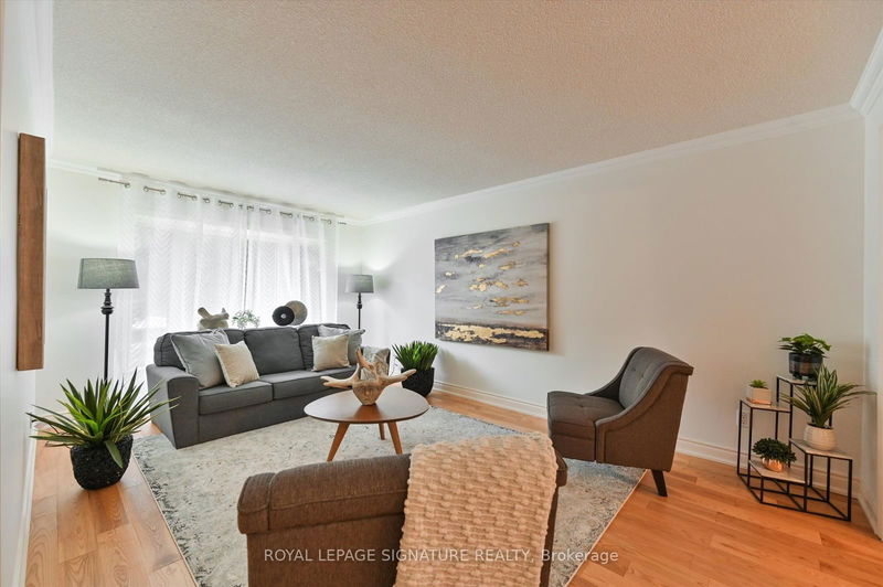 3417 Sanderling Cres  Mississauga, L5L 3P4 | Image 5