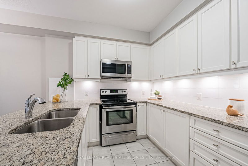  228 - 216 Oak Park Blvd  Oakville, L6H 7S8 | Image 7