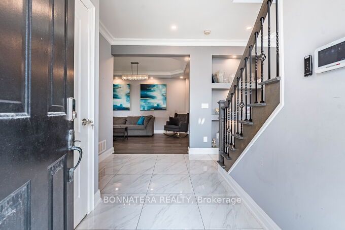 4991 Middlesex Gate  Mississauga, L5M 7P2 | Image 10