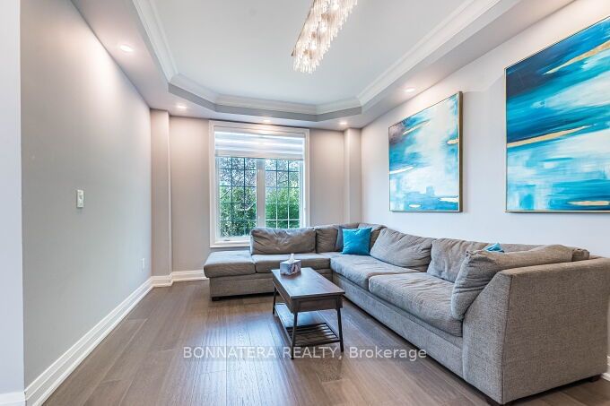 4991 Middlesex Gate  Mississauga, L5M 7P2 | Image 12