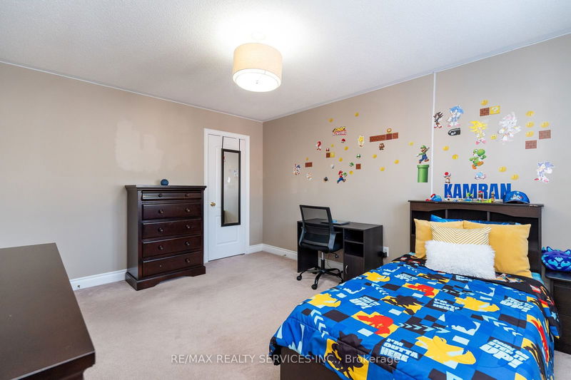 48 Amboise Cres  Brampton, L7A 3H2 | Image 25