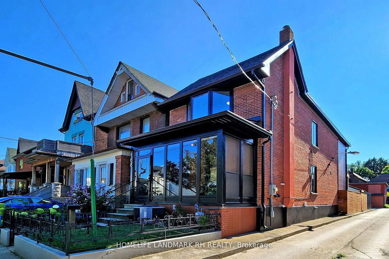 home for sale on 168 Lansdowne Avenue