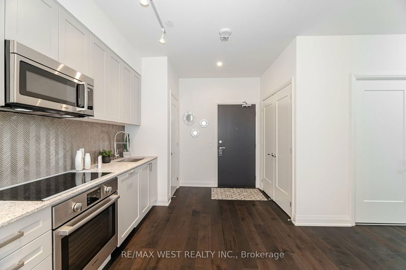  411 - 293 The Kingsway   Toronto, M9A 0E8 | Image 9