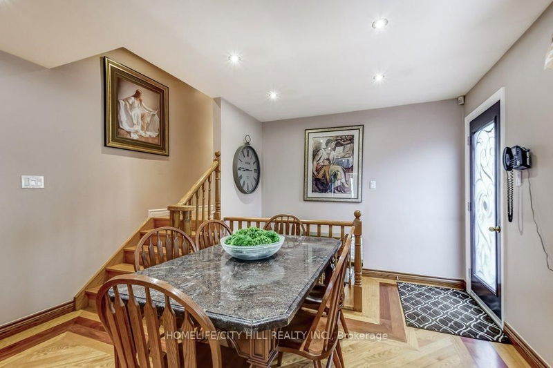 491 Paisley Blvd W Mississauga, L5B 2M1 | Image 4