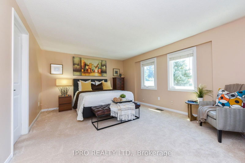 1139 Leewood Dr  Oakville, L6M 3B7 | Image 15